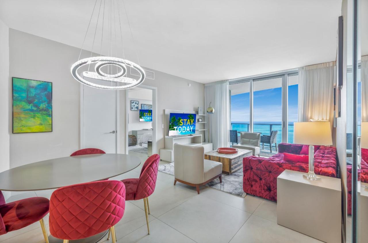 Seashore Resort: Beachfront 2-Bedroom with Ocean View and Rooftop Amenities Hollywood Exterior photo