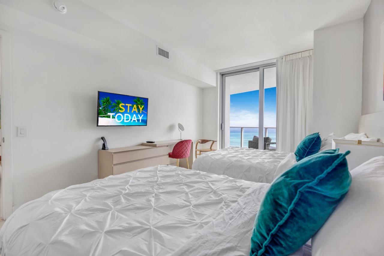 Seashore Resort: Beachfront 2-Bedroom with Ocean View and Rooftop Amenities Hollywood Exterior photo