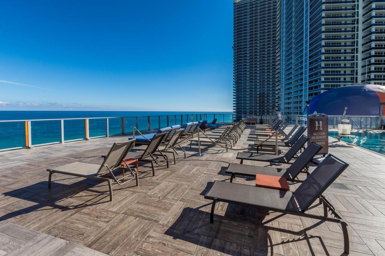 Seashore Resort: Beachfront 2-Bedroom with Ocean View and Rooftop Amenities Hollywood Exterior photo