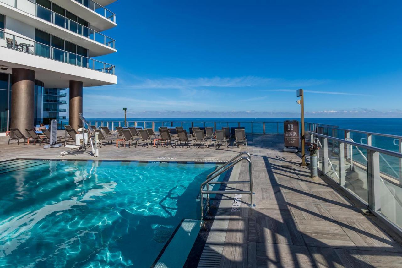 Seashore Resort: Beachfront 2-Bedroom with Ocean View and Rooftop Amenities Hollywood Exterior photo