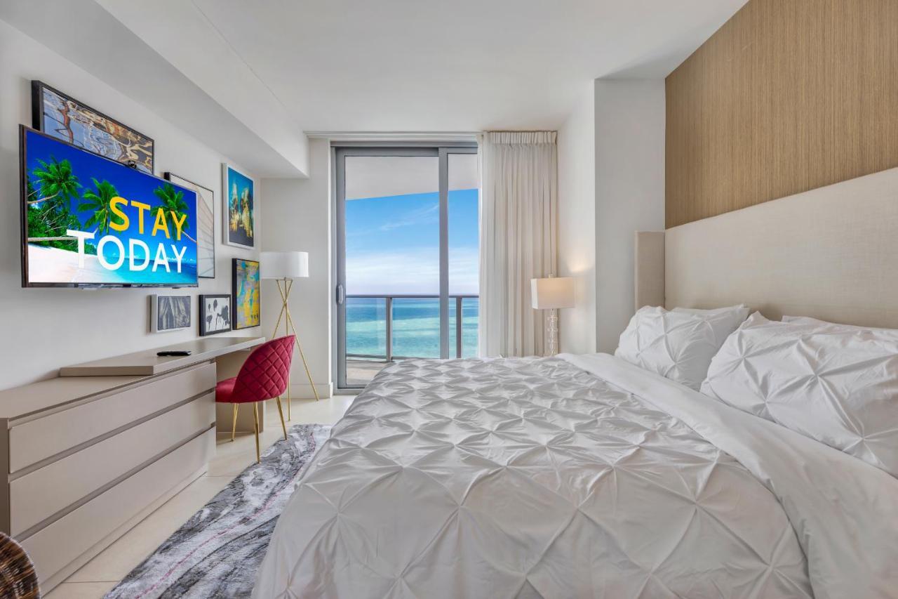 Seashore Resort: Beachfront 2-Bedroom with Ocean View and Rooftop Amenities Hollywood Exterior photo